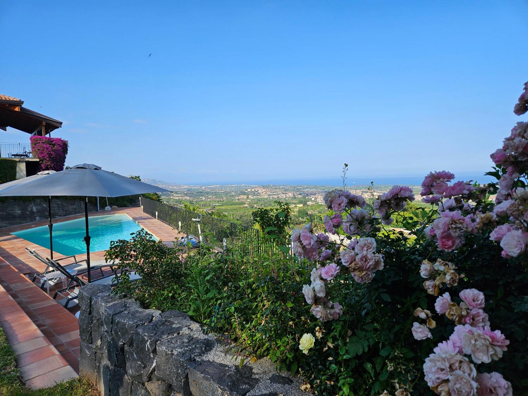 Open Land Holiday House Βίλα Fiumefreddo di Sicilia Εξωτερικό φωτογραφία